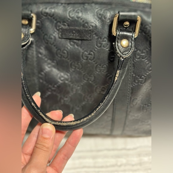 [SOLD] Vintage Gucci Purse! - Picture 4 of 14
